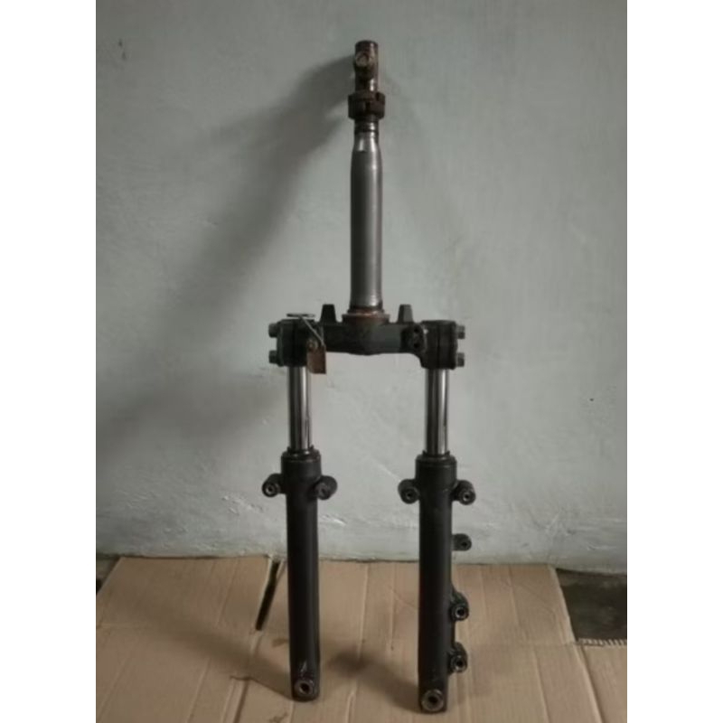 Shock Depan+Segitiga Suzuki Skywave Original Copotan