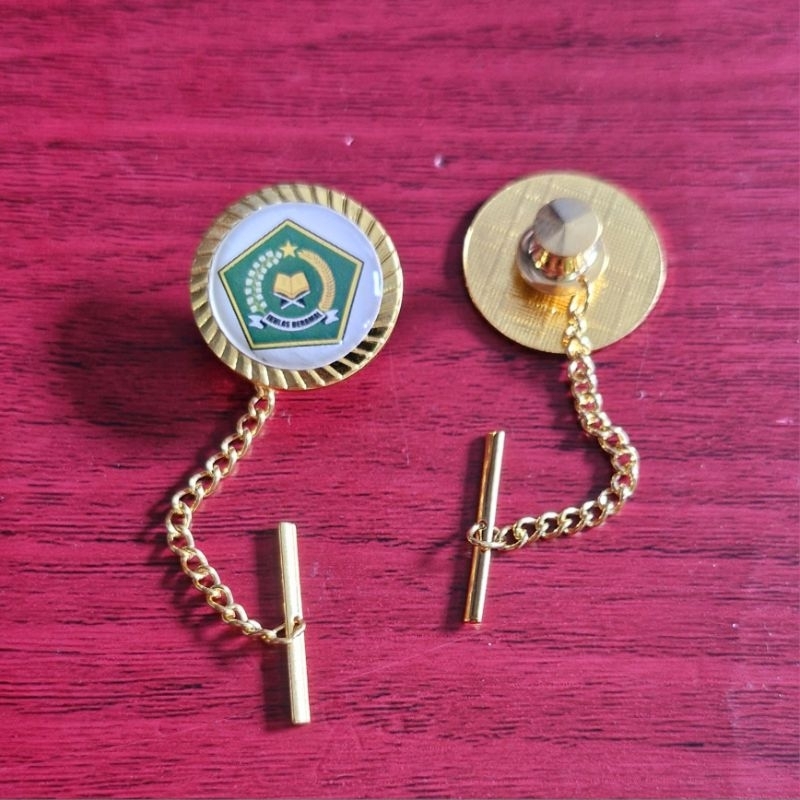PIN KEMENAG - PIN KEMENTERIAN AGAMA MODEL PIN KERAH BAJU