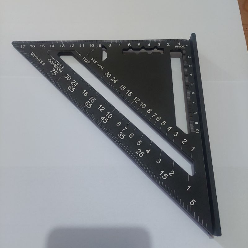 

HJK Speed Square Black 7" / Red 7" Penggaris Siku Segitiga