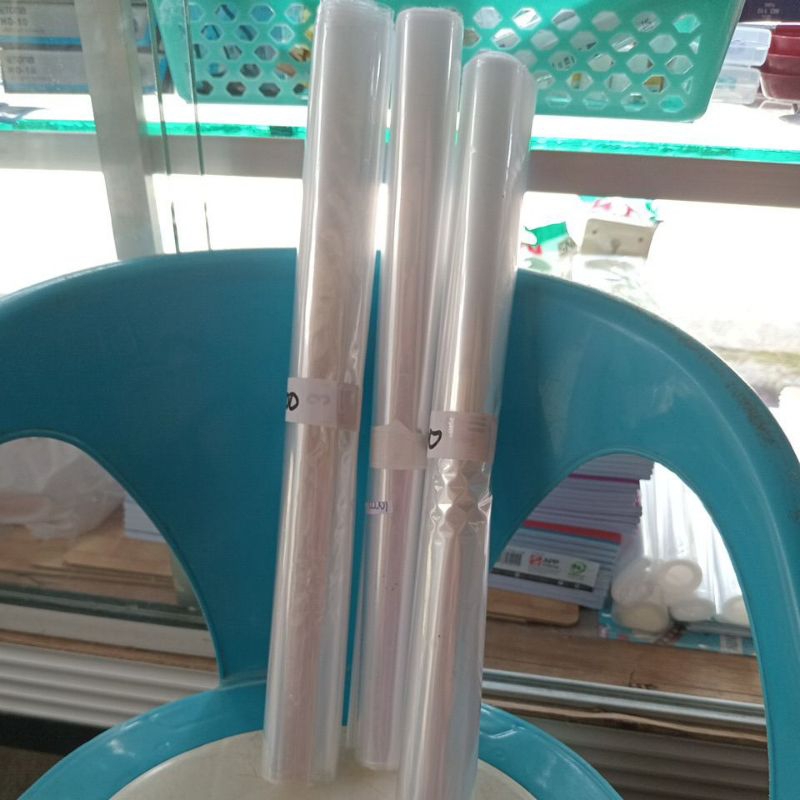 

Mika plastik diktat/ tema