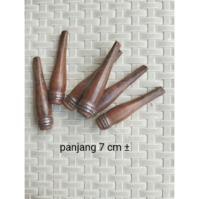once pipa rokok kayu gaharu asli kalimantan panjang 7 cm
