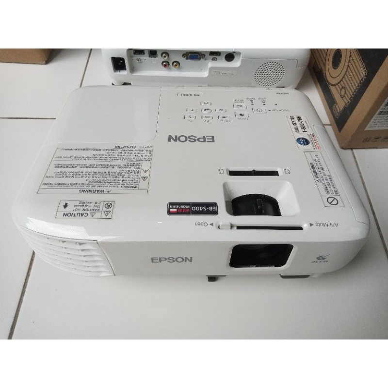 Proyektor Epson Eb S400 | X400 | Tech LCD | 3300Lumens | Xga | Warna putih