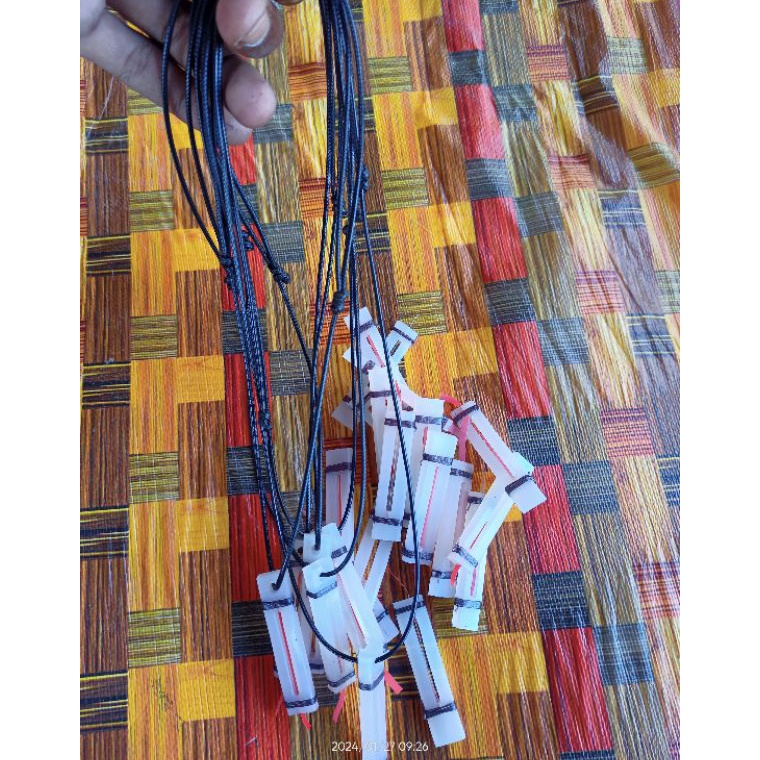 KODE Q76I Peluit Ayam Hutan hijau