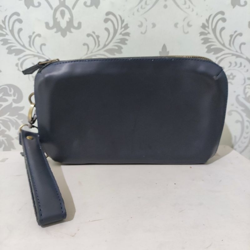 Clutch pria tag mandiri preloved
