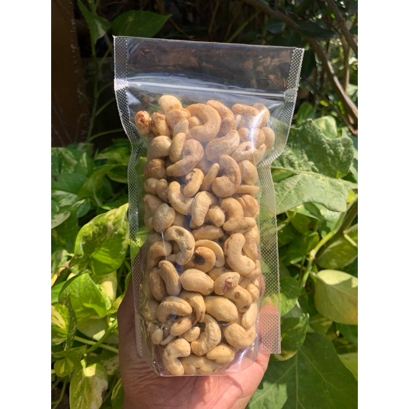 

KACANG METE Asli Wonogiri 250GR Biji Utuh.