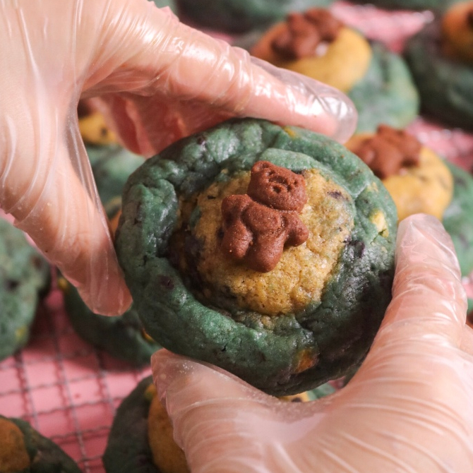 

Monster Cookies Soft Baked Cookies 100gr Premium - Bundle of 3 Aprilsweeth