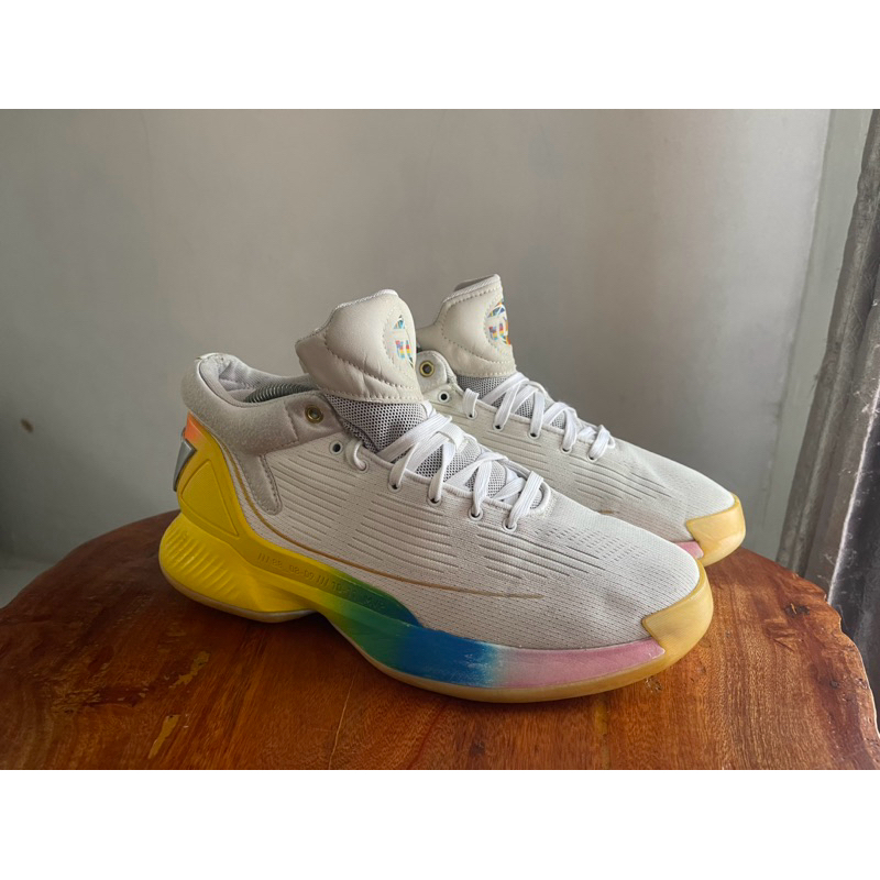 SEPATU BASKET ADIDAS second