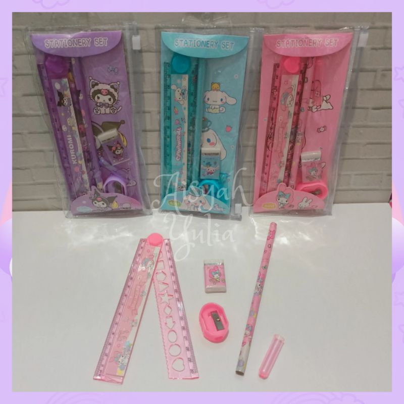 

Set Alat Tulis Stationary Pouch Sliding Sanrio