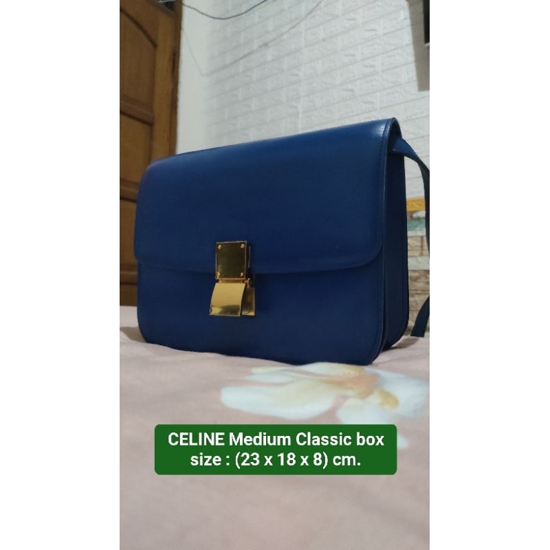 CELINE Medium Classic box Crossbody bag