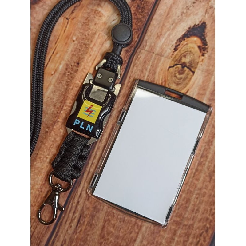 

Tali Lanyard id card Logo PLN Sudah termasuk Case / holder id