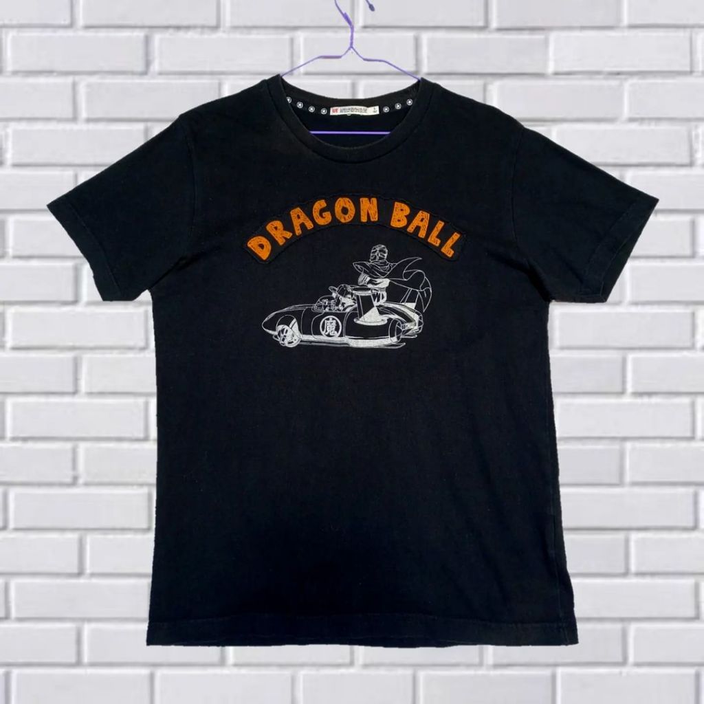 KAOS  DRAGONBALL BY UNIQLO, SIZE S-M (SECOND BRANDED) HITAM, TS0199