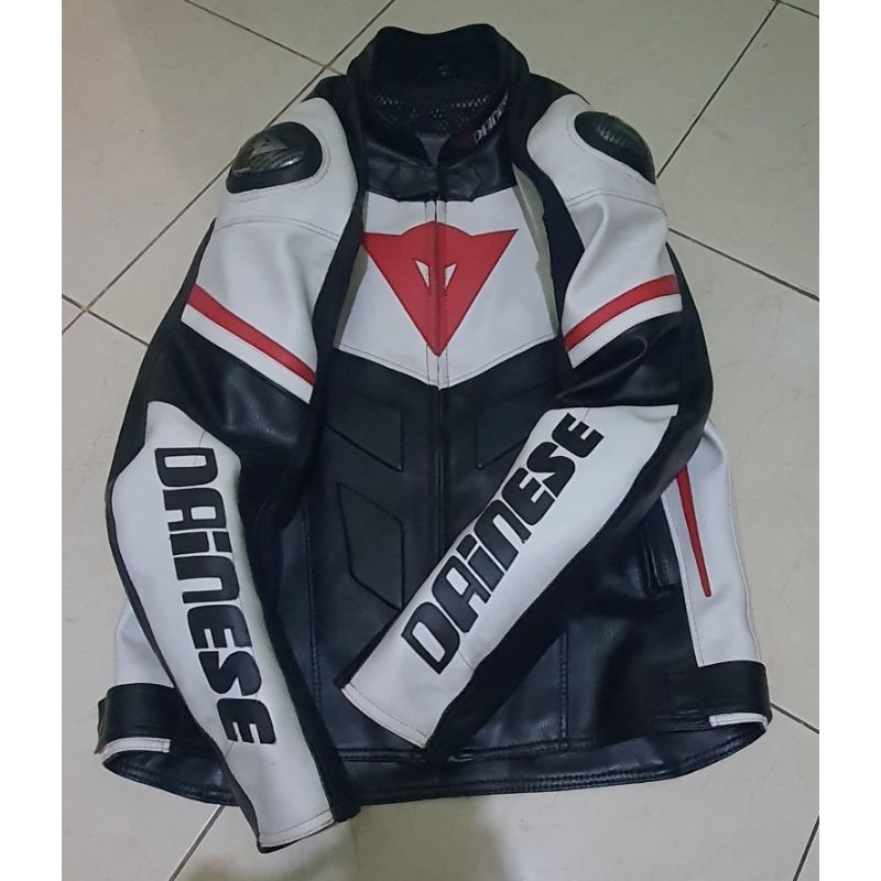 BEKAS ATAU SECOND JAKET KULIT SINTETIC ORI DAINESE
