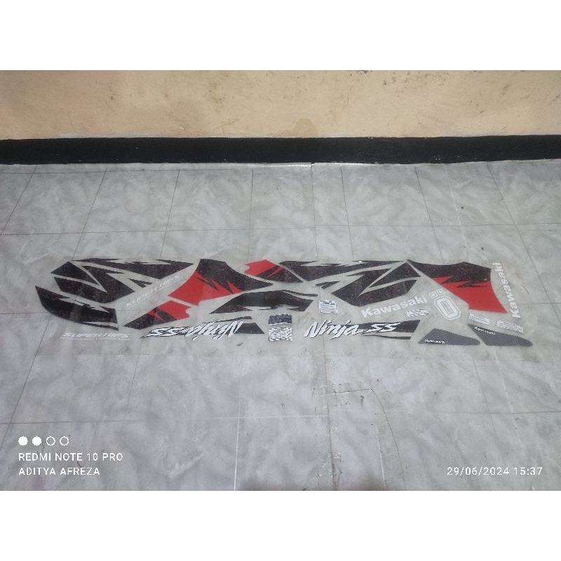 Striping custom ninja r ss