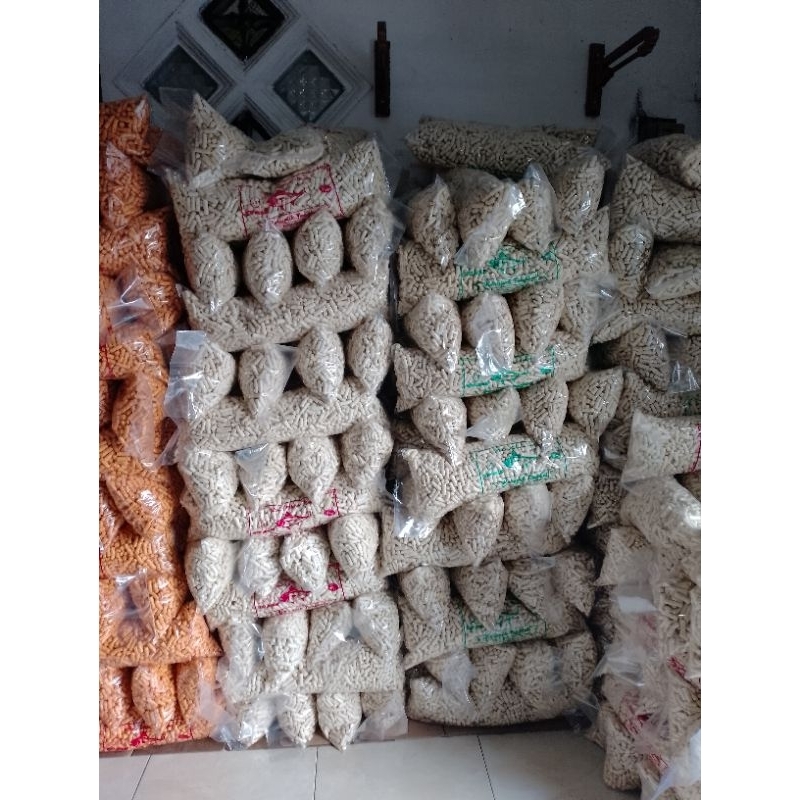 

KRUPUK IKAN TONGKOL ASLI KLATEN