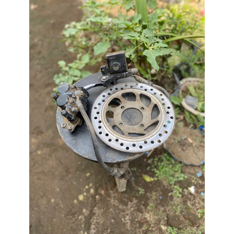 Rem depan cakram set supra