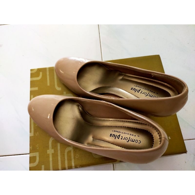 Sepatu Kerja Comfort Plus by Predictions (Payless) cream 38