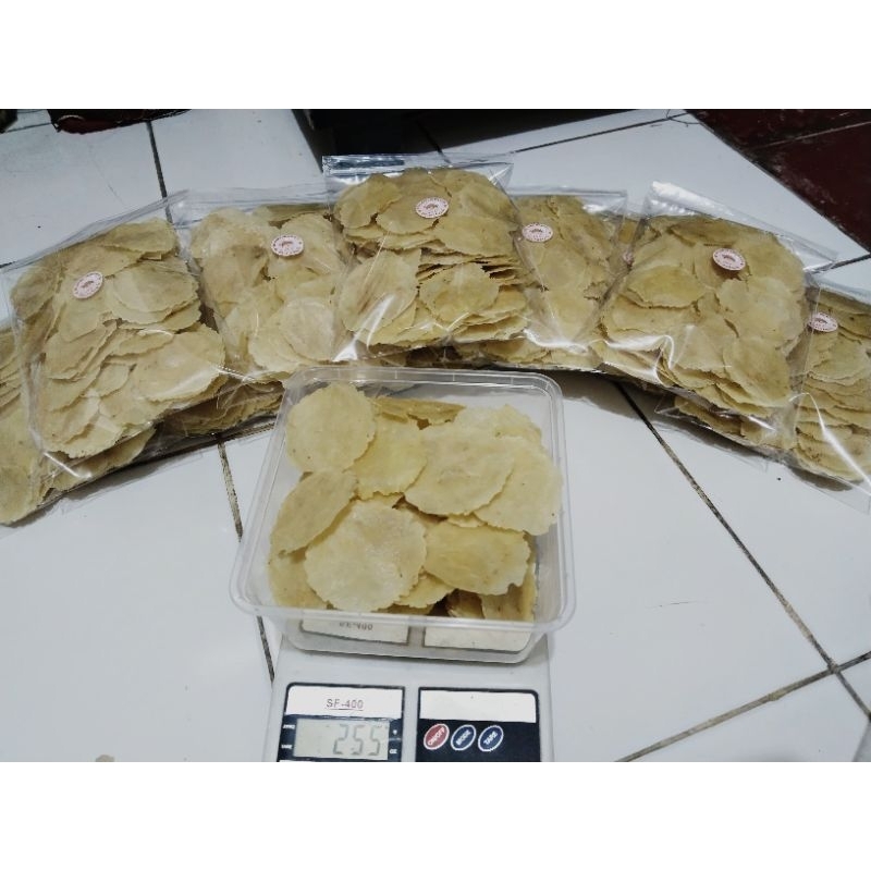 

Emping melinjo super biji 3-4 ukuran sedang berat 250 gram