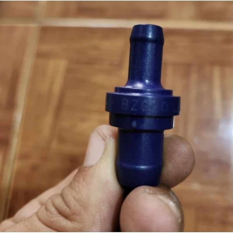 Valve pvc pcv toyota innova inova fortuner avanza 12204-BZ020