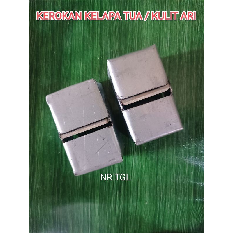 Pengupas Kulit Ari Kelapa / Pisau Kerokan Kelapa Tua / Kerokan Kelapa