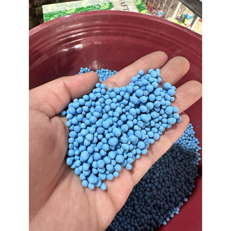PUPUK NPK MUTIARA 16 16 16 DAUN CENDANA KEMASAN REPACK 1 KG