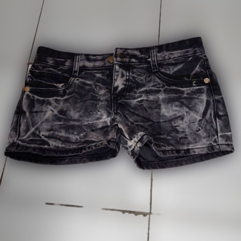 Celana Jeans Pendek Wanita / Hotpants Jeans Fashion Korea / Celana Pendek