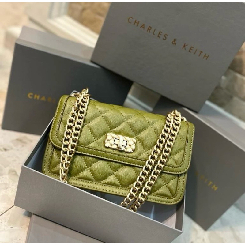 tas selempang chika caviar