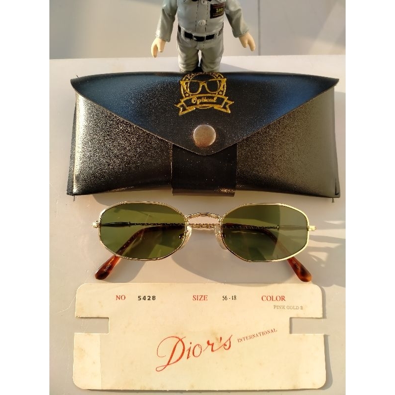 Vintage Oval Round glasses 70s/John Lennon Vintage SunglassesBrand: DIOR'S
Made in Germany
Size: 50-