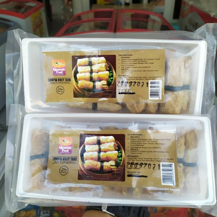 

Queen Food Lumpia Kulit Tahu Ayam Udang