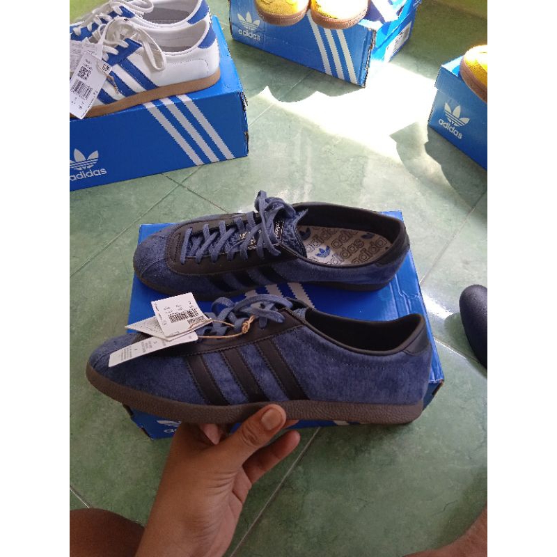 Adidas london cw dublin taiwan