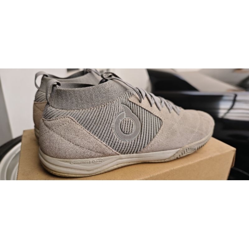 Sepatu Futsal Ortus Jogosala Invicta - Smoke
