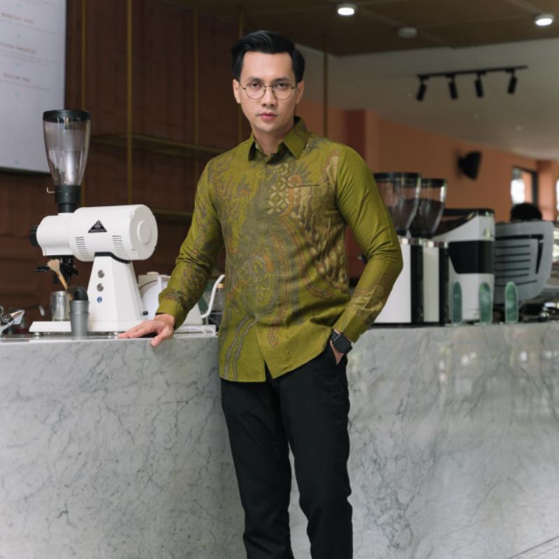 kemeja batik pria elegant bahan doby