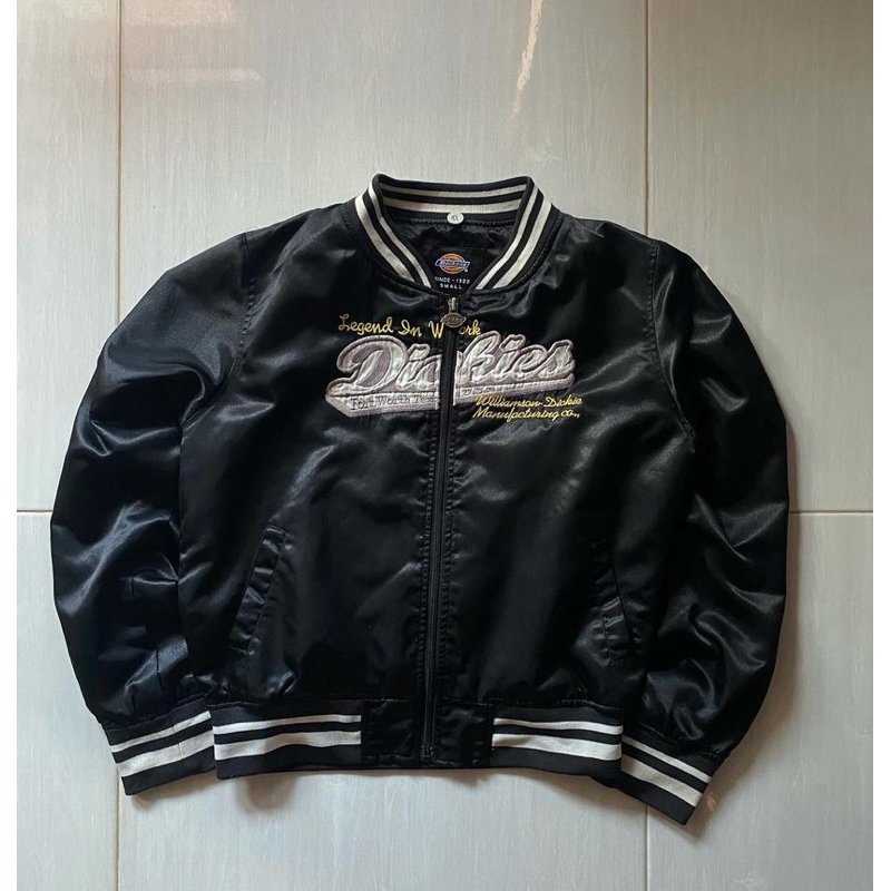 varsity dickies hitam