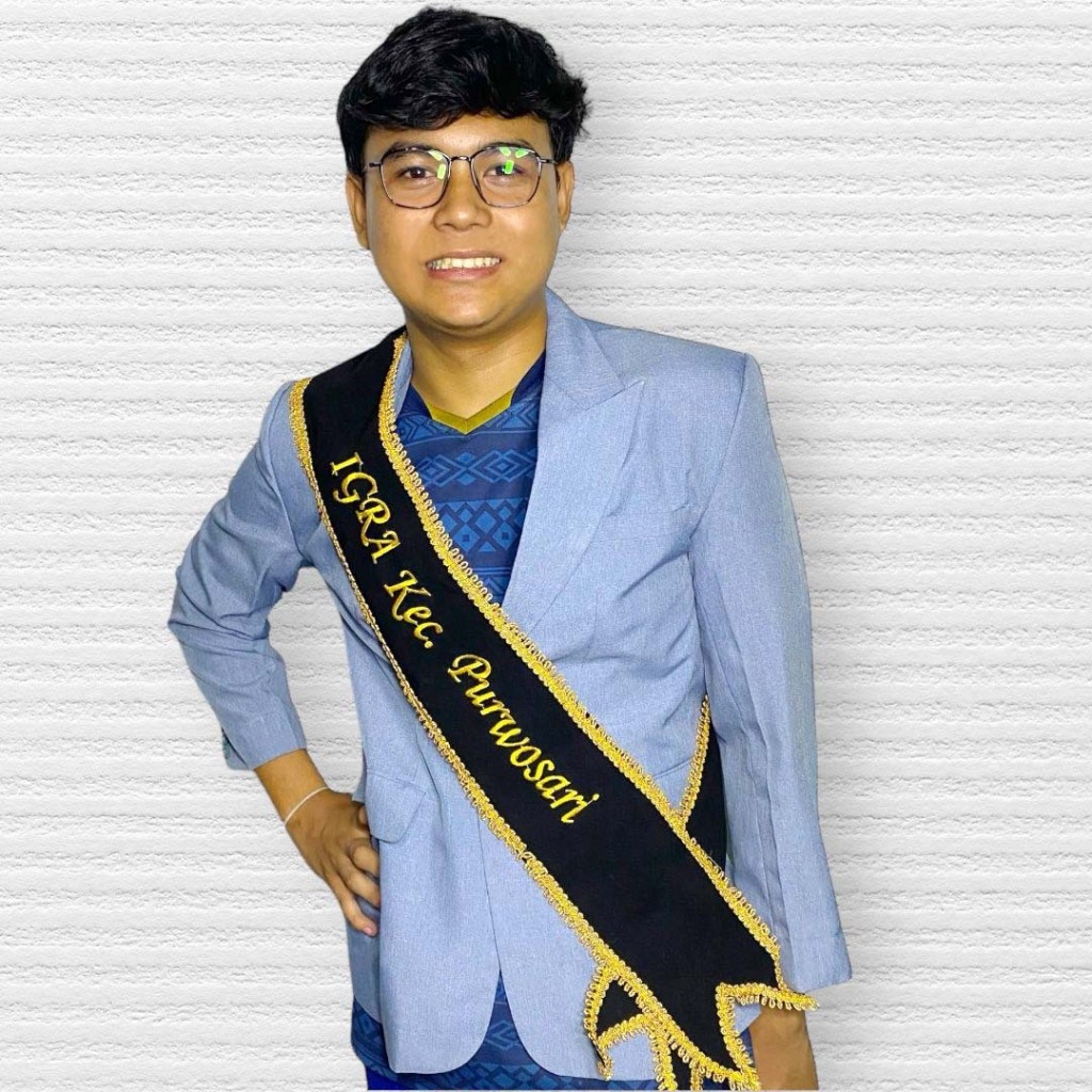 SELEMPANG WISUDA HITAM - GOLD RENDA
