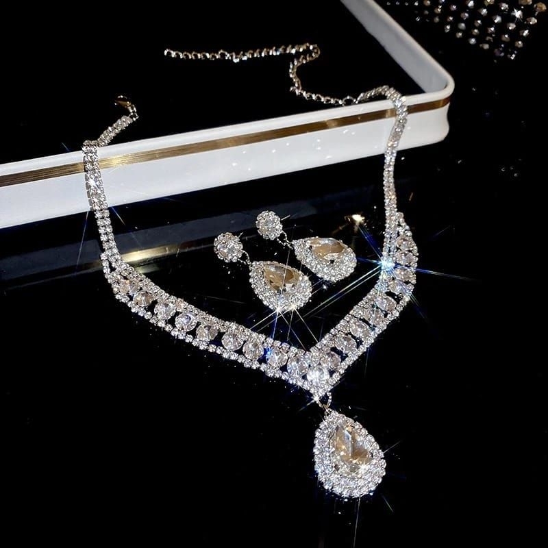 Set Kalung Anting Berlian Imitasi Super / Anting Kalung Pengantin