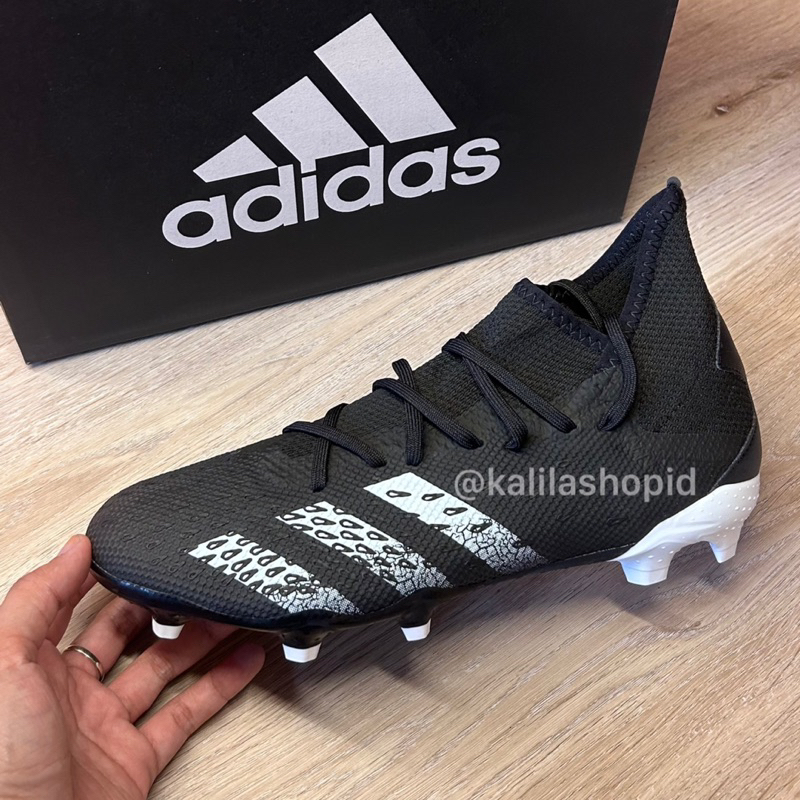 Sepatu Bola Adidas Predator Freak.3 FY1030 Original (Ready Stock)