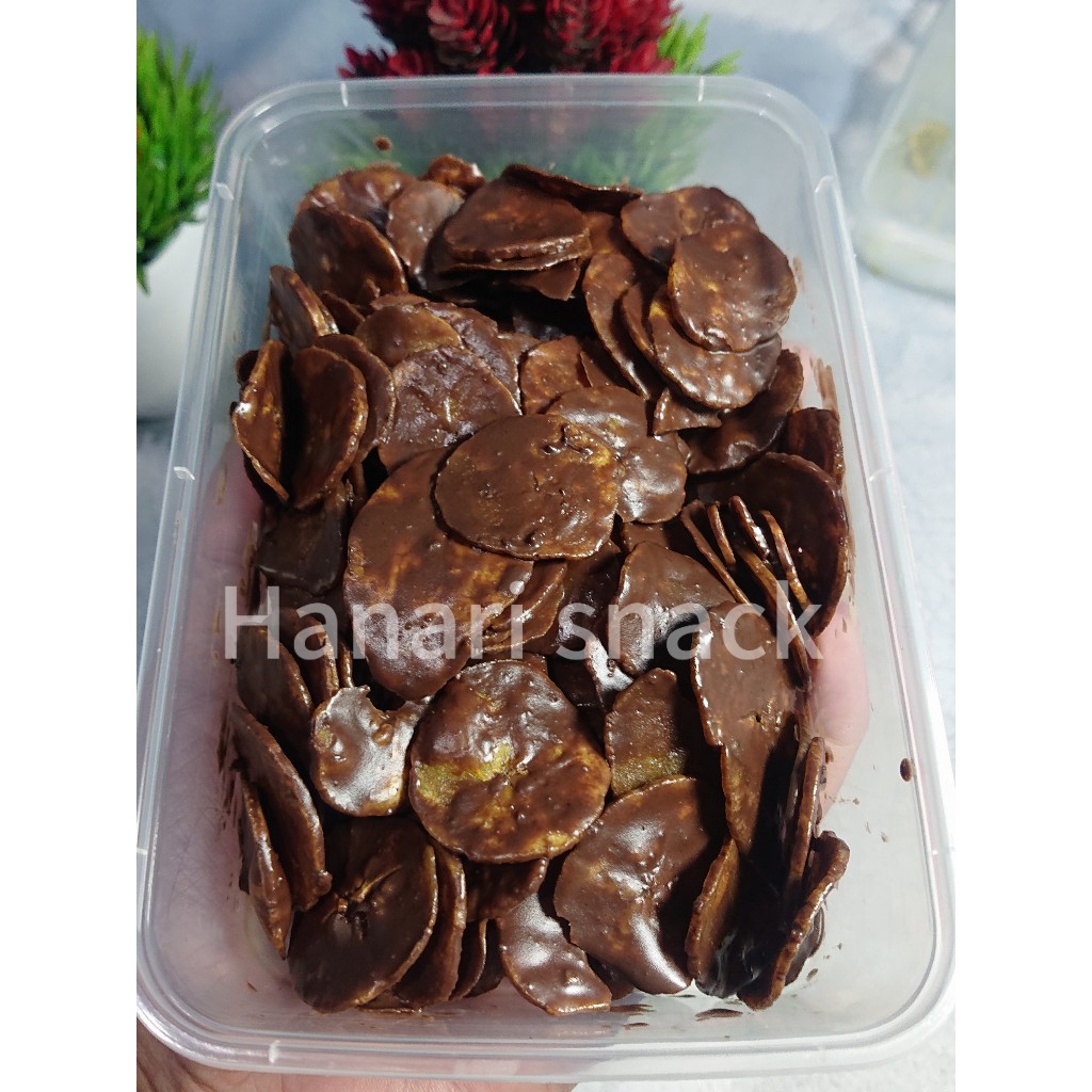 

Keripik pisang coklat lumer kemasan 250gram by HANARI SNACK