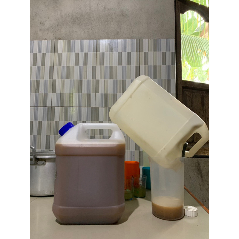 

Madu kelulut 1 Jerigen