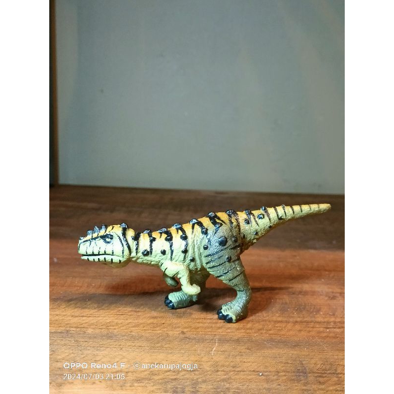 action figure dinosaurus animal kingdom disney alioramus