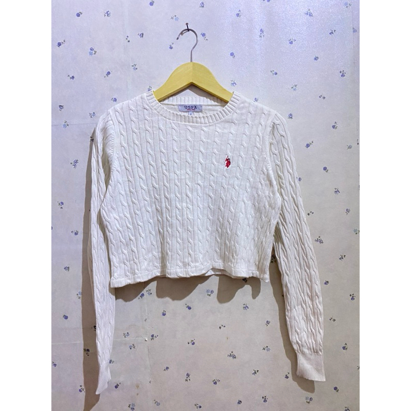 sweater putih crop wanita preloved
