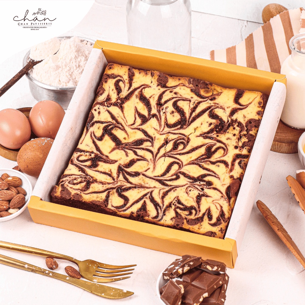 

TREND Brownies Red Velvet Chan Patisserie Hampers Kue LebaranEid MubarakIdul Fitri Size 2x2cm