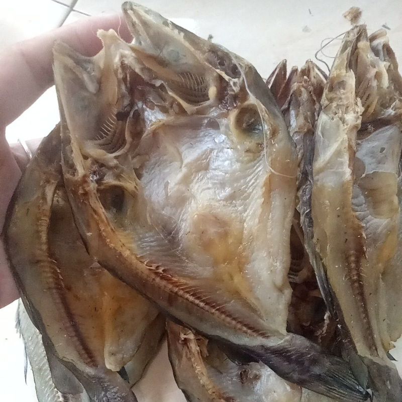 

ikan asin baung berat 1kg