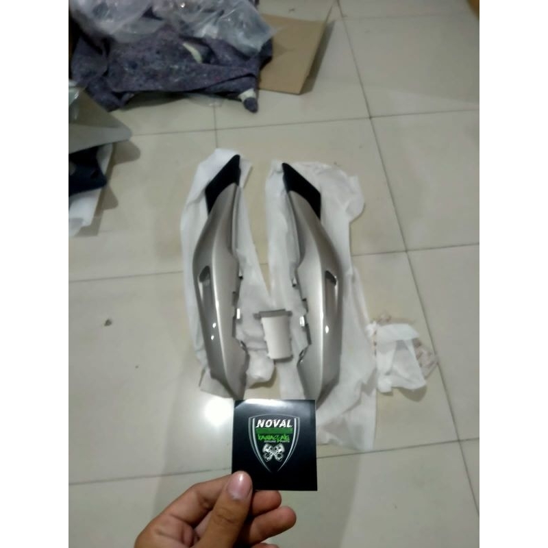COVER BODY BELAKANG NINJA RR OLD SILVER ORIGINAL