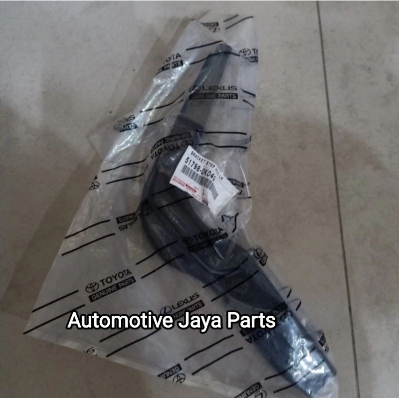 Brecket Breket Footstep Grand Fortuner 2012-2015 Original Toyota