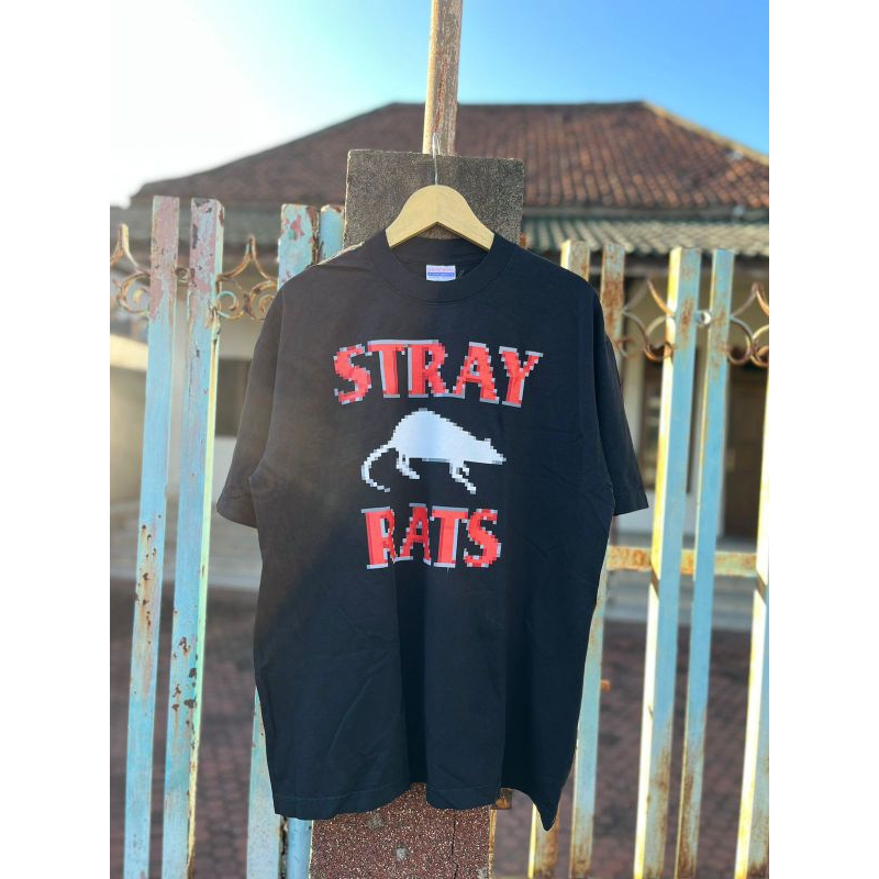 STRAY RATS PIXEL SIZE M