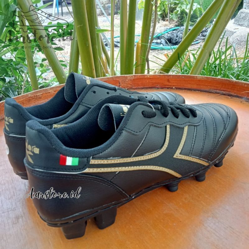 aarstore.id - Sepatu Sepak Bola Diadora New Sport