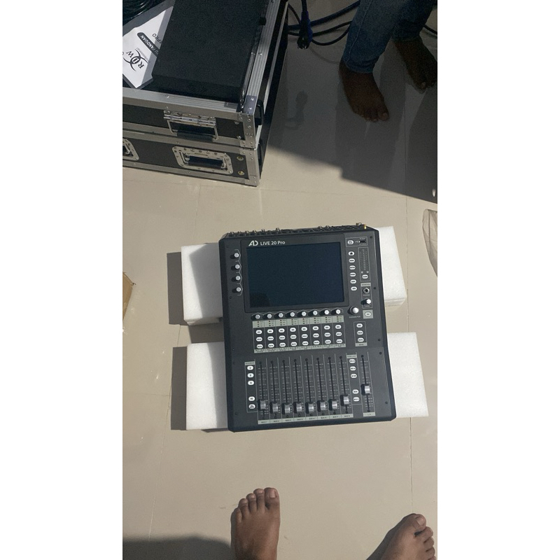 Mixer digital AD LIVE 20 pro no minus