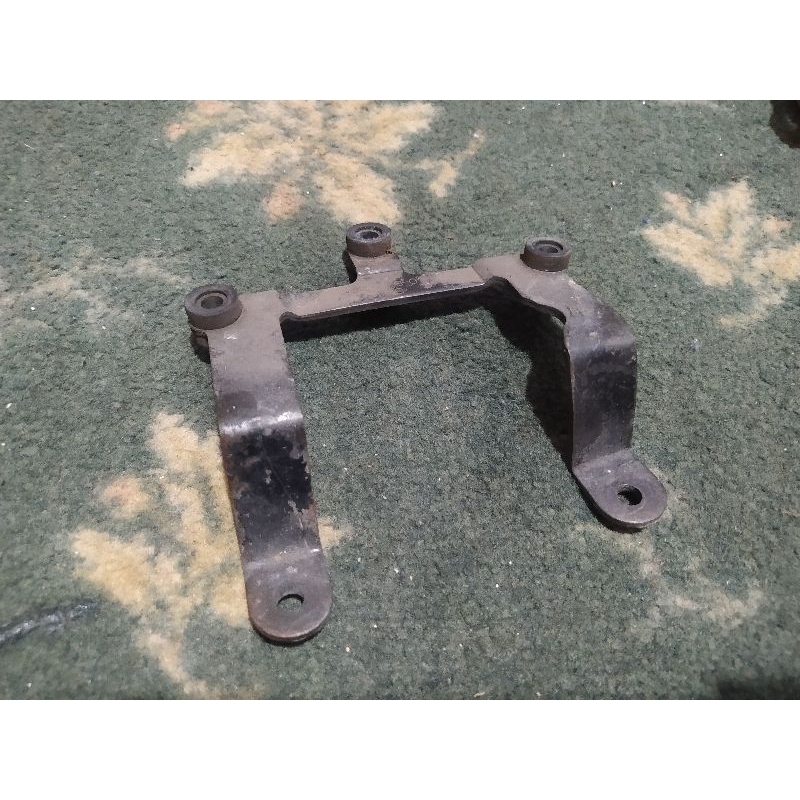 breket spido suzuki TS125 ORI SEKEN