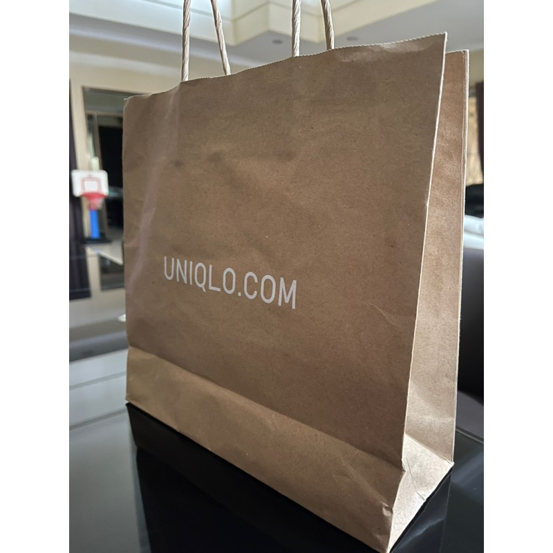 

paper bag uniqlo