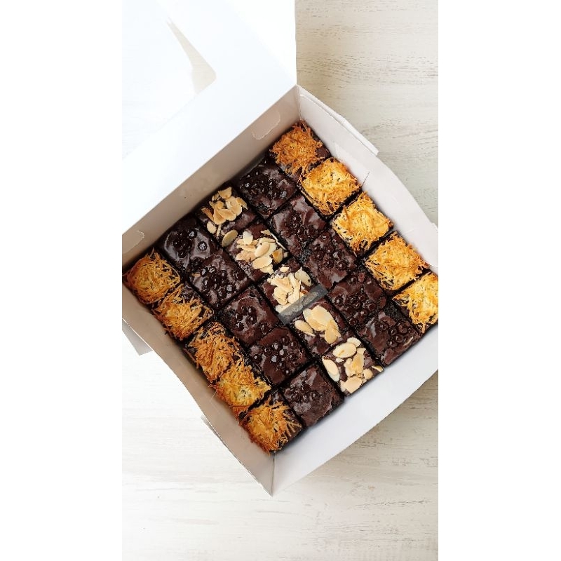

fudgy brownies regular topping XL