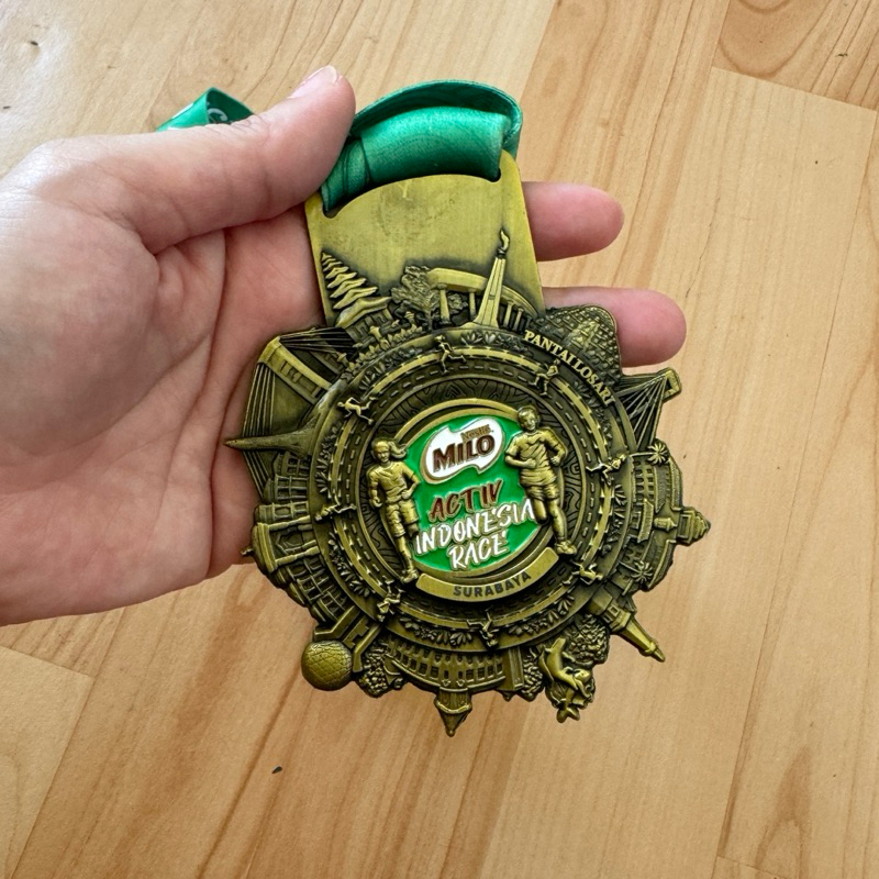 Medali Milo Family Run Lari Marathon Surabaya 2024
